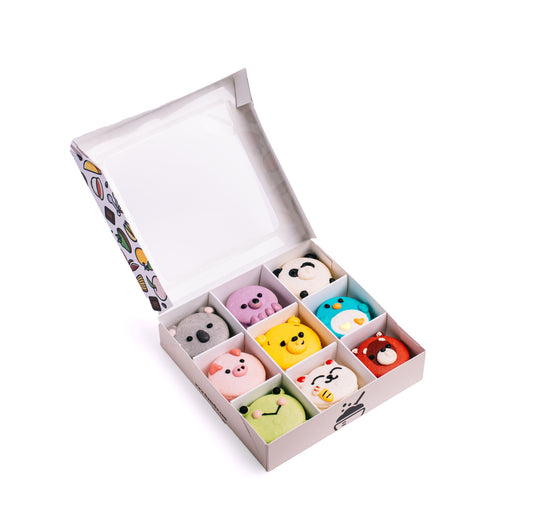Macaron Box (9 pcs) - Daan Go Cake Lab | Toronto