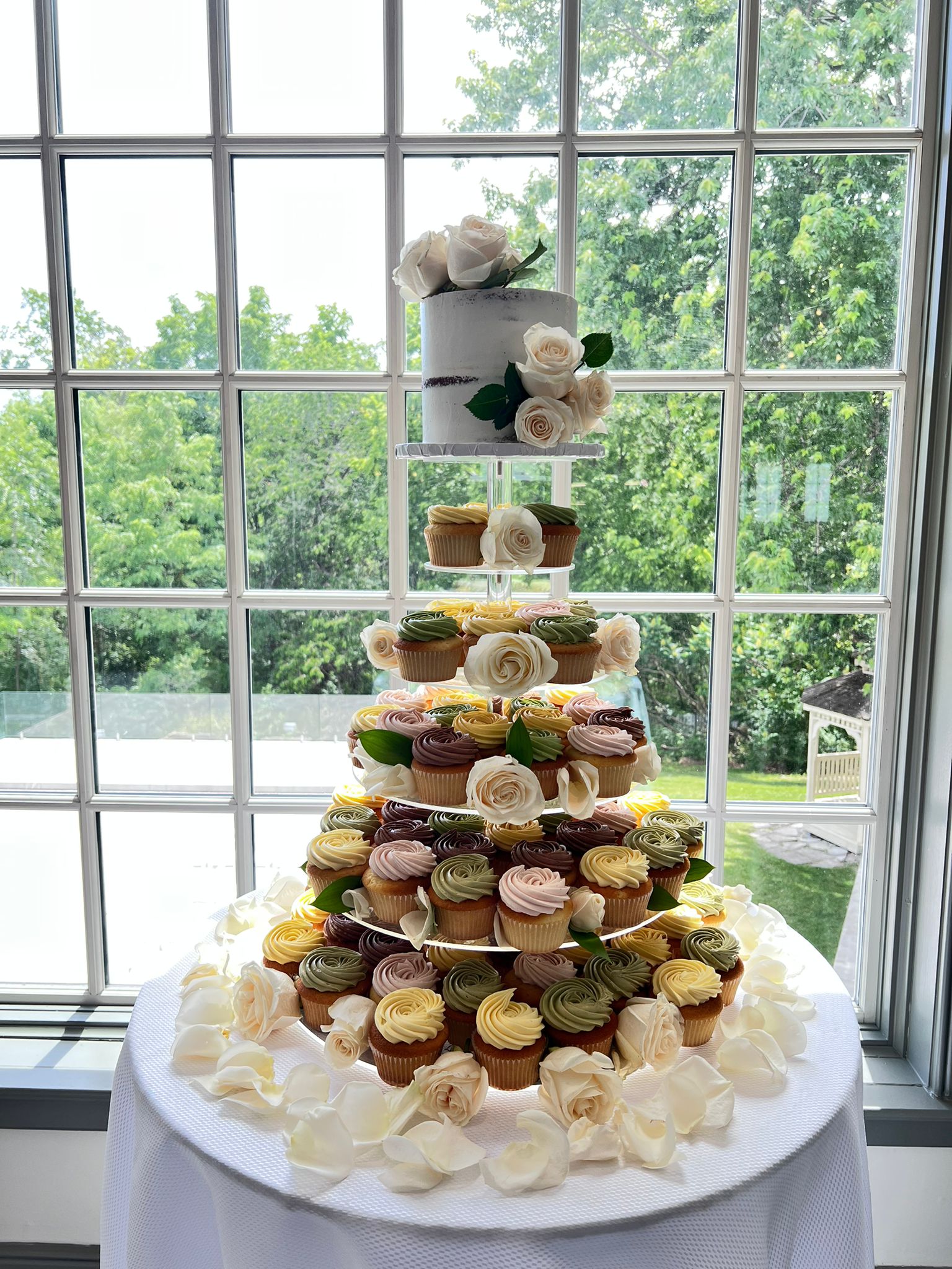 Cupcakes - Daan Go Cake Lab | Toronto