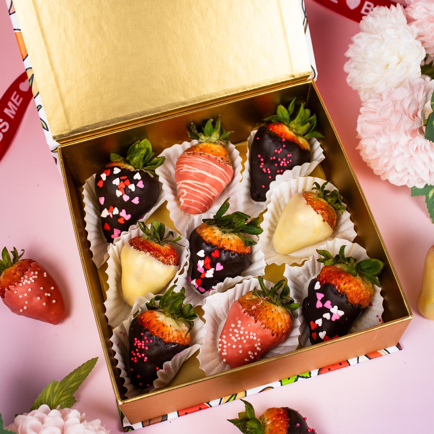 Chocolate Dipped Strawberries Gift Box