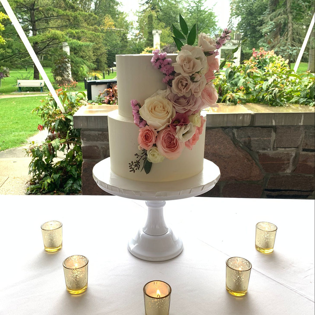 Wedding Cake (Buttercream, Smooth)