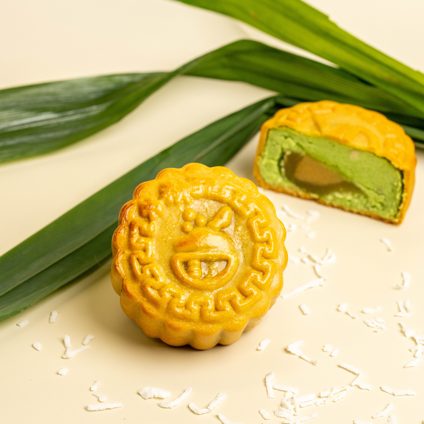 Traditional Mooncake - Coconut Pandan Mochi (Limited Edition)